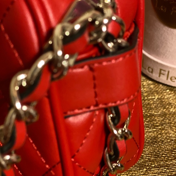 Guess camera bag - Picture 11 of 16